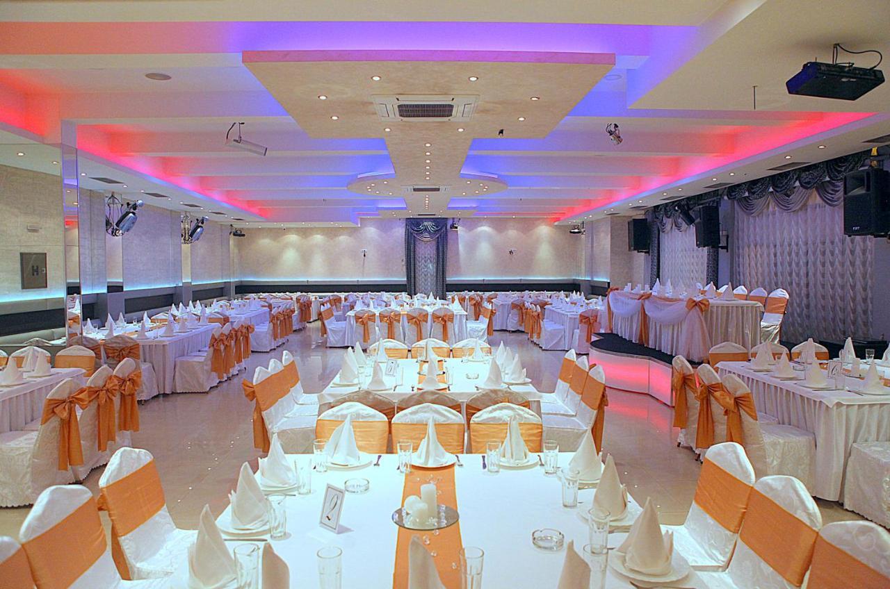 Estrada Lux Hotel Белград Екстериор снимка