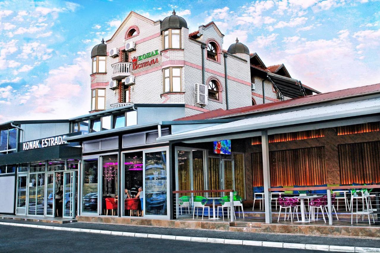 Estrada Lux Hotel Белград Екстериор снимка